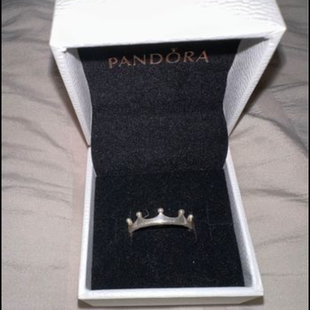 Pandora crown silver ring